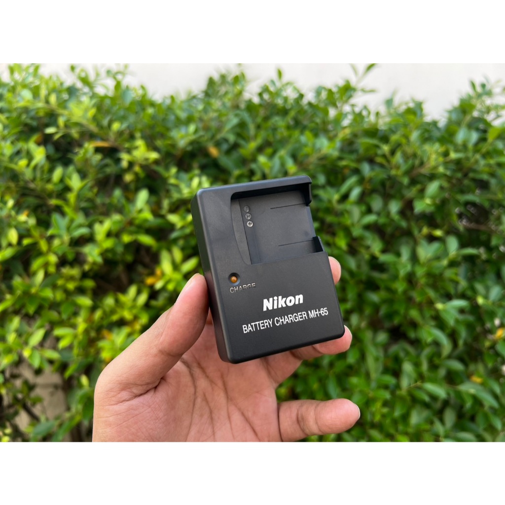 Vhbw Caricabatterie USB Duale Compatibile Con Nikon CoolPix S9300, S9400, S9500, S9600, S9700, S9900, W300 Camera - Stazione Di Ricarica