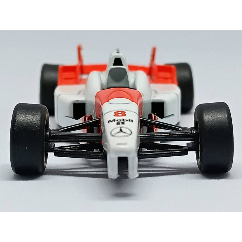 McLaren Mercedes MP4/11 n8 David Coulthard 1996 F1 2ème Grand