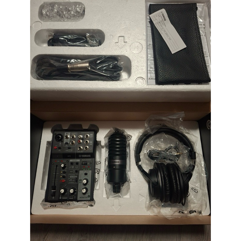 มิกเซอร์ ออดิโอ อินเตอร์เฟส Yamaha AG03 MK2 LSPK Live Streaming Pack ...