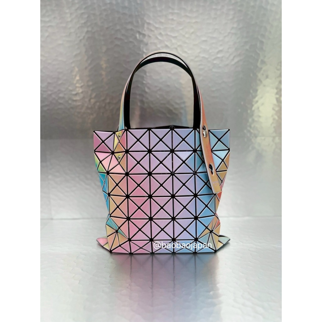 BAO BAO ISSEY MIYAKE ILLUSION ホワイトベース BAO BAO issey MIYAKE ILLUSION ホワイト基本 BAO BAO ISSEY MIYAKE
