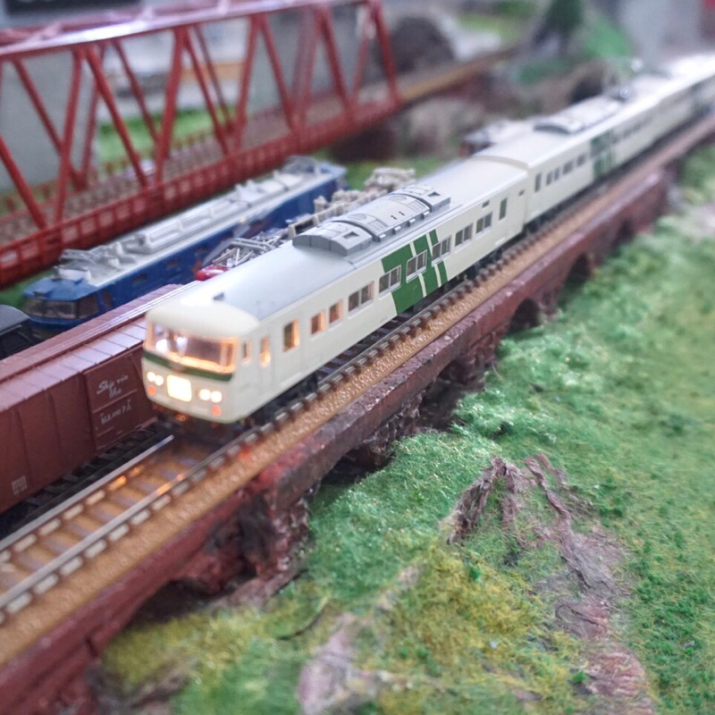 ส่งต่อโมเดลรถไฟ Kato JR series 185 ขนาด N scale ขบวนรถไฟ มีไฟหน้า-หลัง ...
