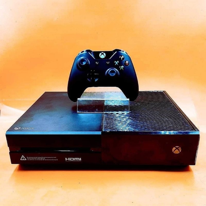 Xbox Series One 500GB ฟรีแผ่นเกมส์ และเกมส์ เต็ม เครื่องเยอะมากๆ ...