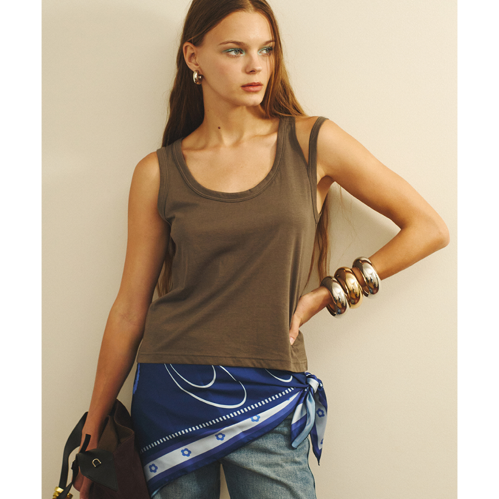 RYA SOLID SHEER TANK TOP เสื้อกล้าม ผ้าบาง ทรงหลวม มีดีเทลตรงแขนเสื้อ ...