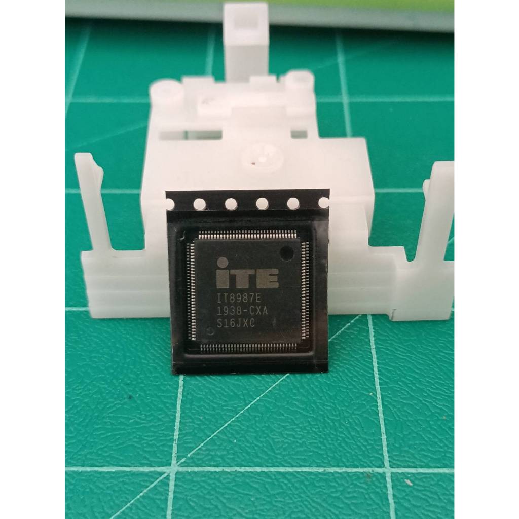 IT8987 IT8987E BXS CHIP SUPER IO สินค้าใหม่ | Shopee Thailand