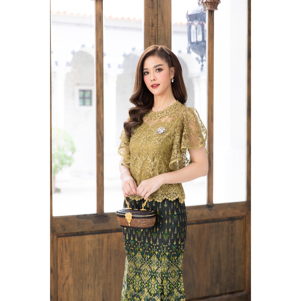 CHANIDA เสื้อลูกไม้พรีเมี่ยม ทรงคอกลม แขนระบายเจ้าหญิง (รหัสสินค้า 1065 ...