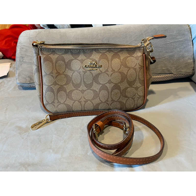 Coach Messico Top Handle Pouch In Signature Coated Canvas | Shopee Thailand