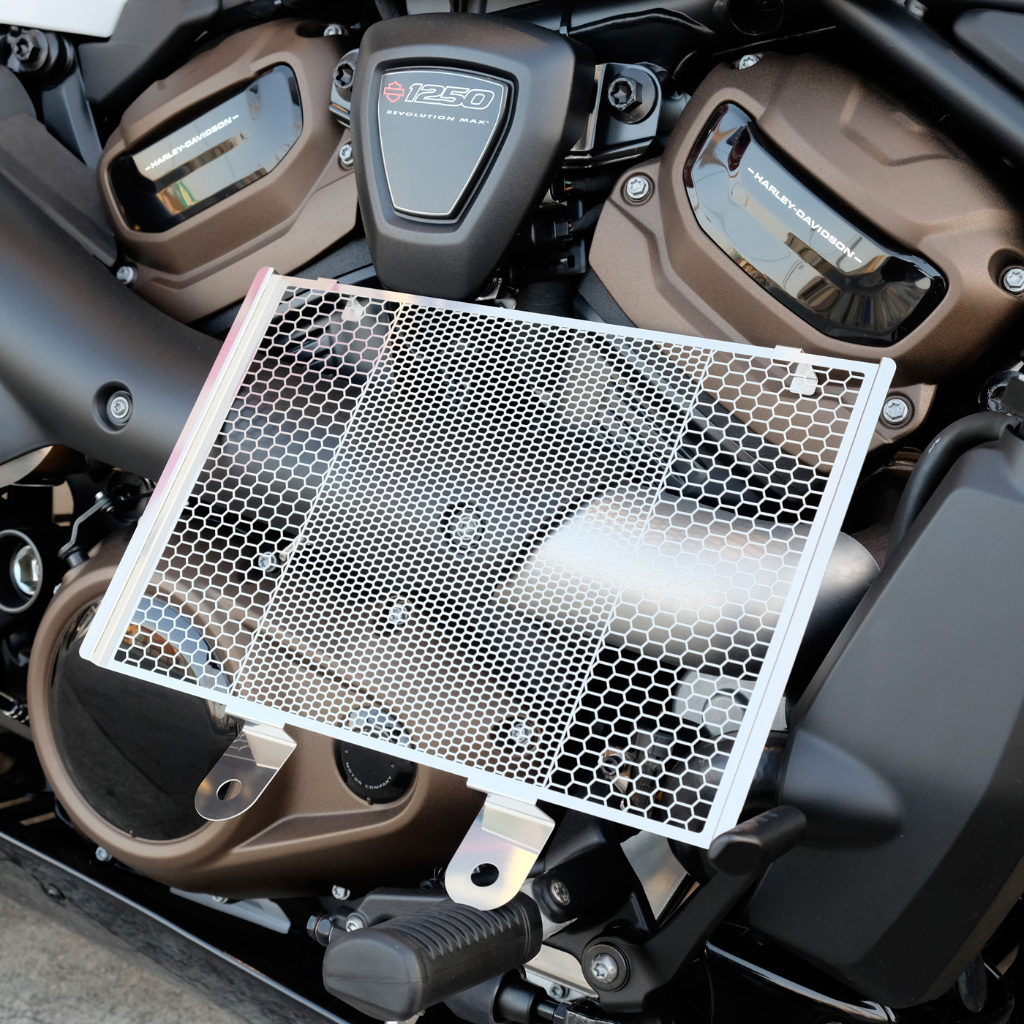 TMO Radiator Core Guard for Harley-Davidson Sportster S (silver / black ...