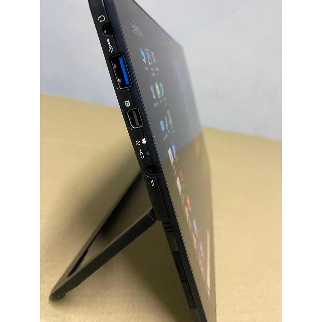 Fujitsu ArrowsTab R727/R Core i5gen7(2.6GHz)(RAM4GB/SSD128GB)ขนาด13.3 ...