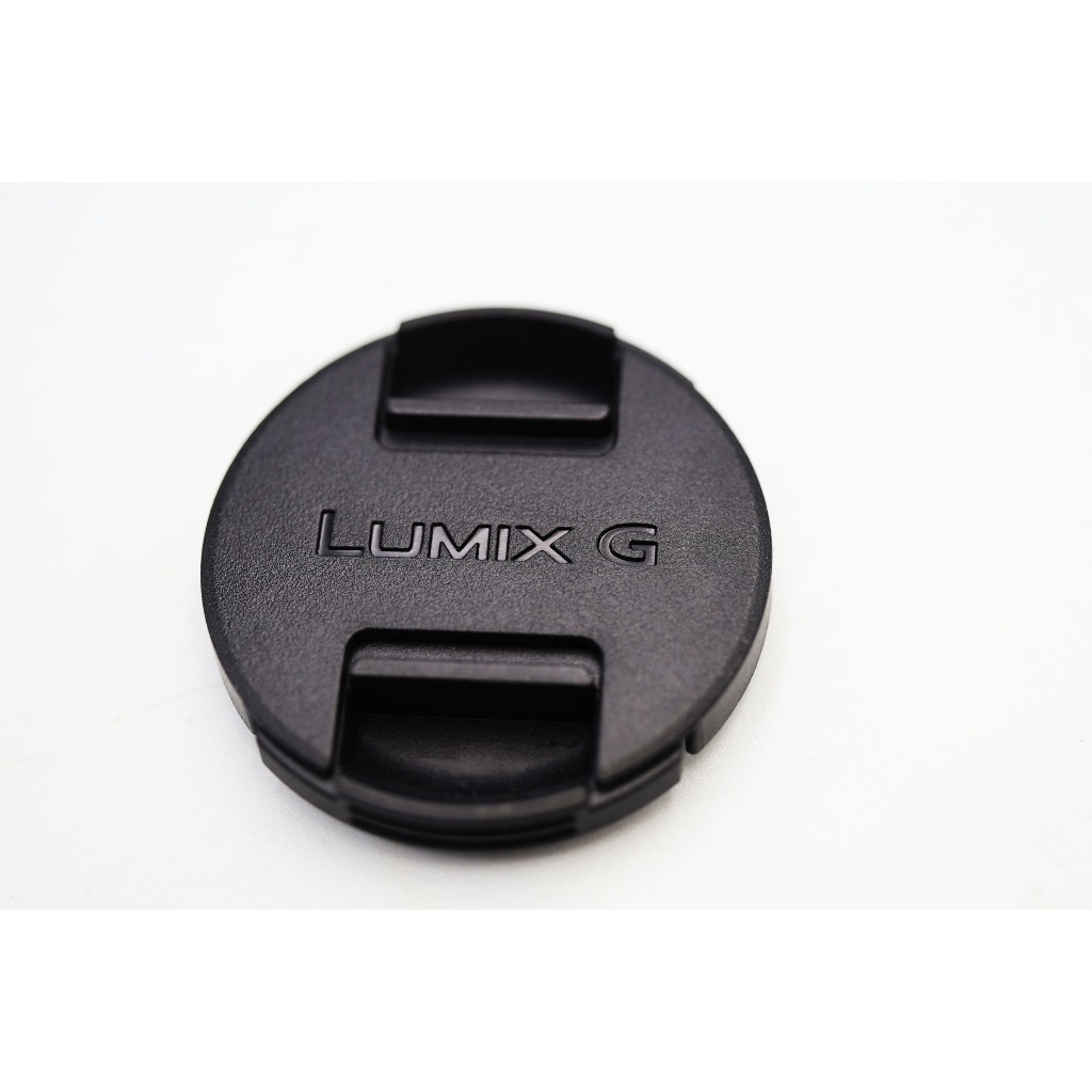 Copriobiettivo Panasonic DMW-LFC37B Per LUMIX – 37mm – Colori: Rosa, Nero, Marrone