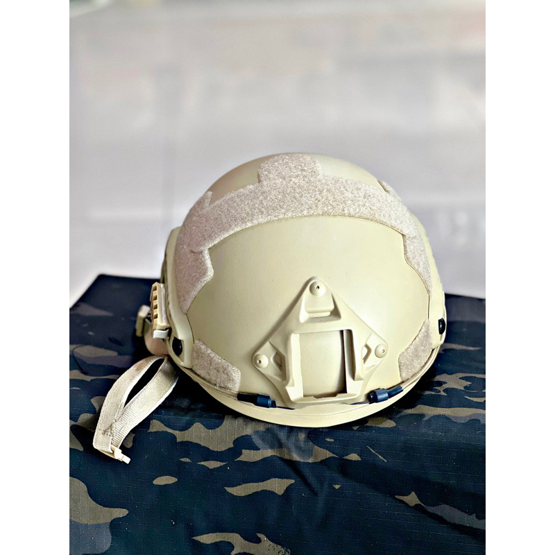 หมวก Fast รุ่นปรับหลังได้มี แบบ ดำ/ดำติดหน้าหมวก/ เขียว/ทราย/ ดำ