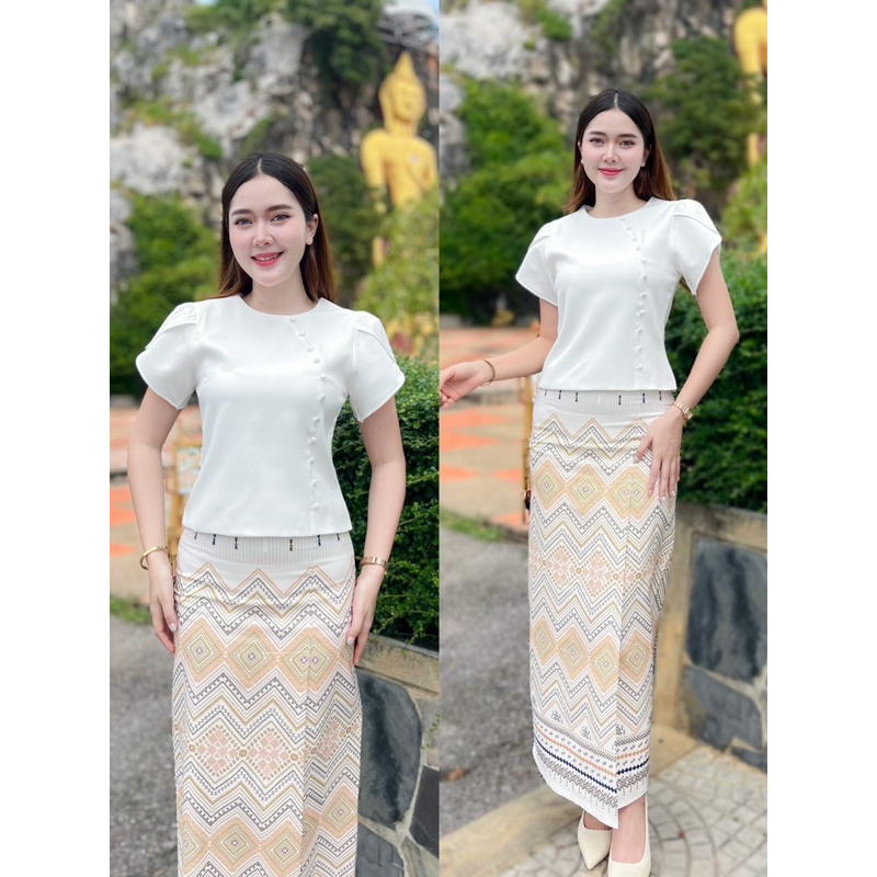 เซตผ้าไทยเสื้อแขนกลีบบัวสีขาว ผ้าถุงครีม ใส่ไปวัด งานบวช งานแต่ง หรูดูแพง