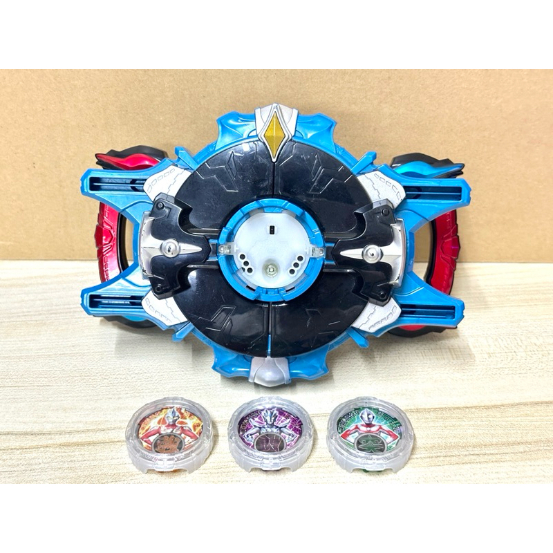 DX R/B Gyro - อุปกรณ์แปลงร่างอุลตร้าแมนรู้บ มือ 2 มีรอยบ้าง (Ultraman R ...