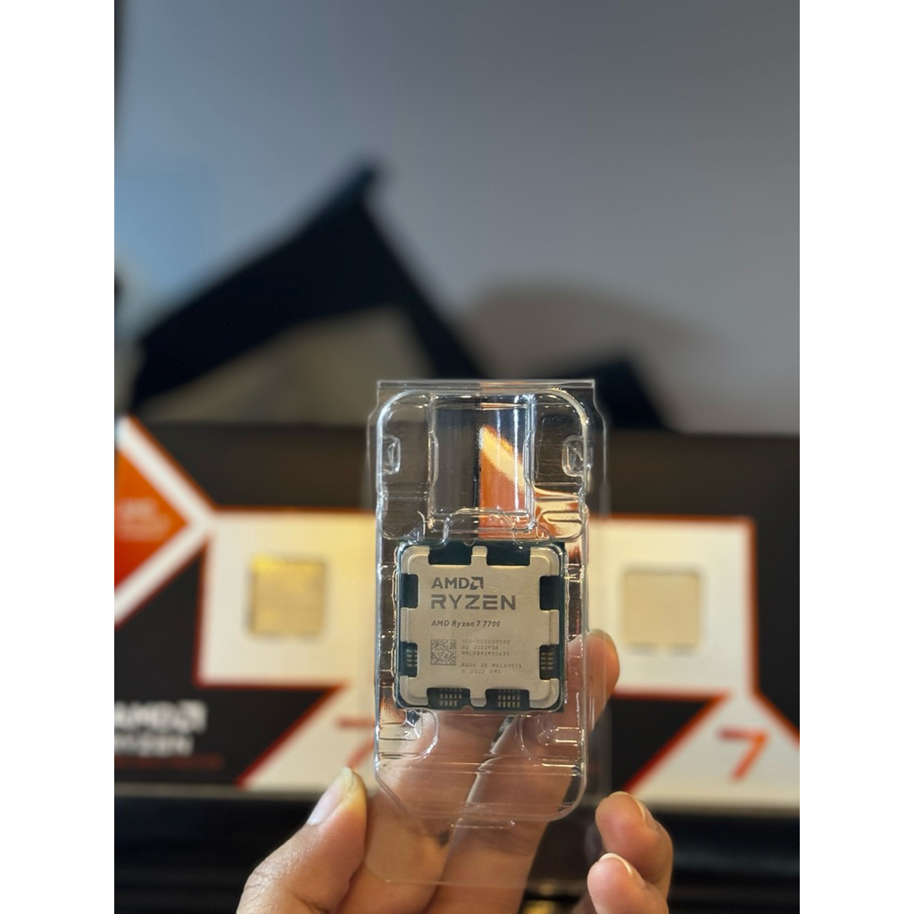 PROCESSEUR AMD RYZEN 7 9700X 8 core EUR 360,00 - FR