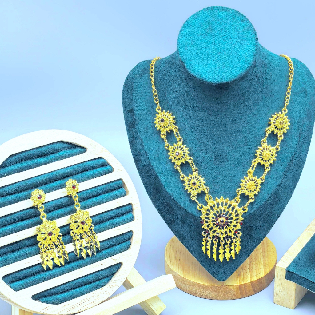 Dancing Couple Necklace – a Unique, Elegant, and