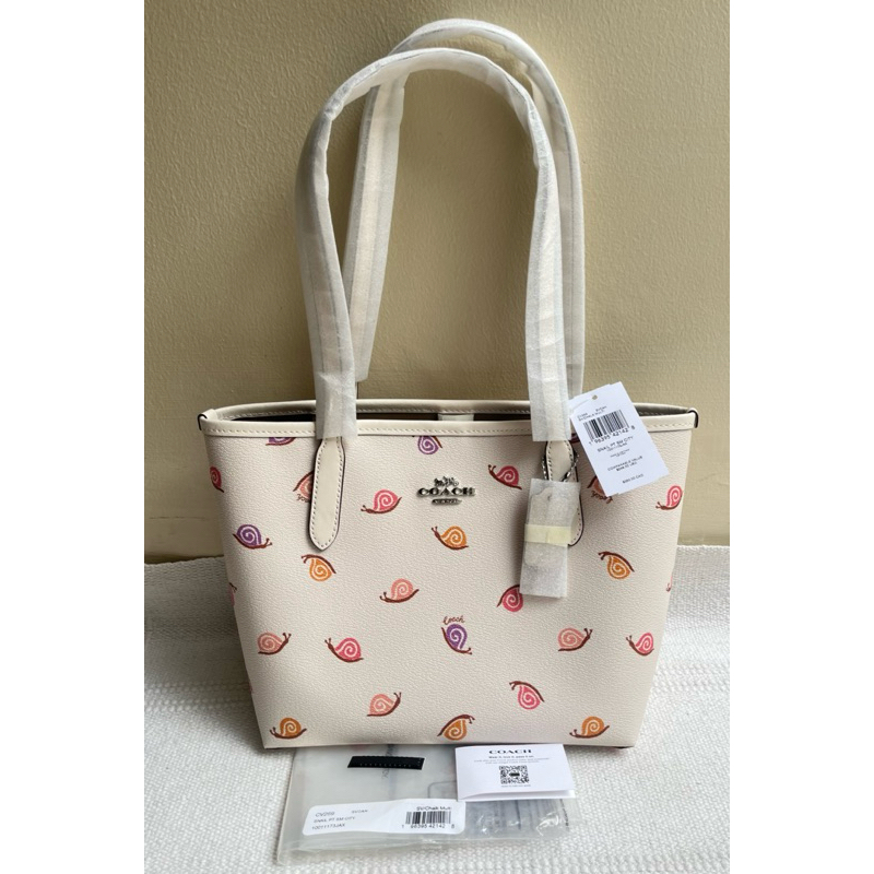 New🇺🇸COACH Small City Tote With Snail Print แท้💯 | Shopee Thailand
