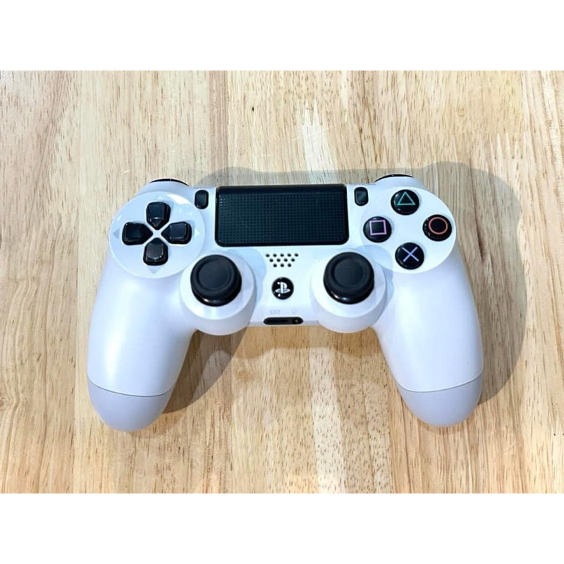 PlayStation4 CUH-1200AB02 グレイシャー・ホワイト【買取価格