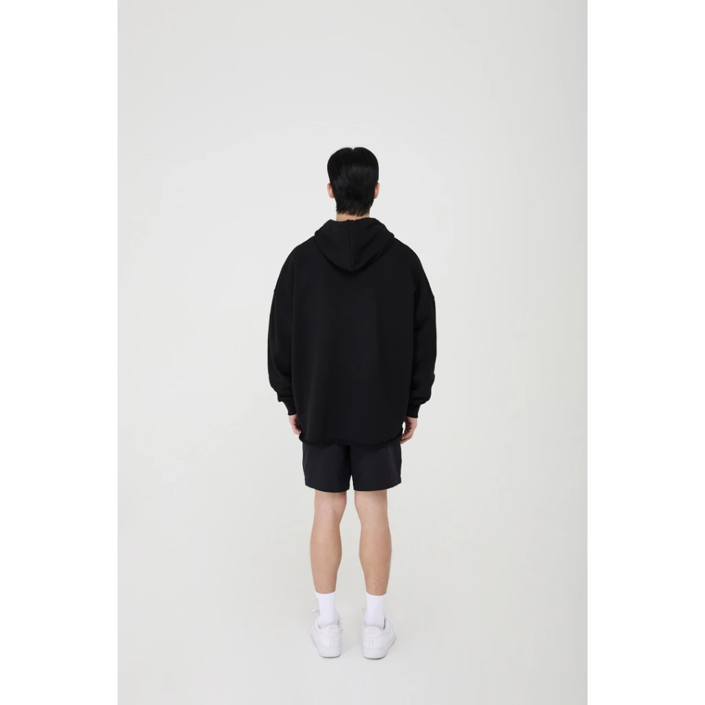 BE;FREEK BLACK Basic Logo Hoodie (Available Now) เสื้อฮู้ดดี้ โลโก้ สีดำ https://wayoza.com