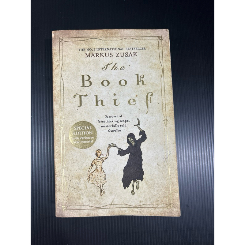The Book Thief by Markus Zusak | Shopee Thailand