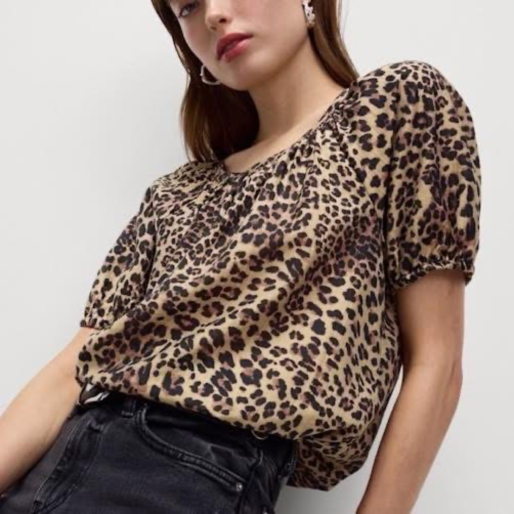 Generation Love Leopard Print Crew Neck Blouse Size: L