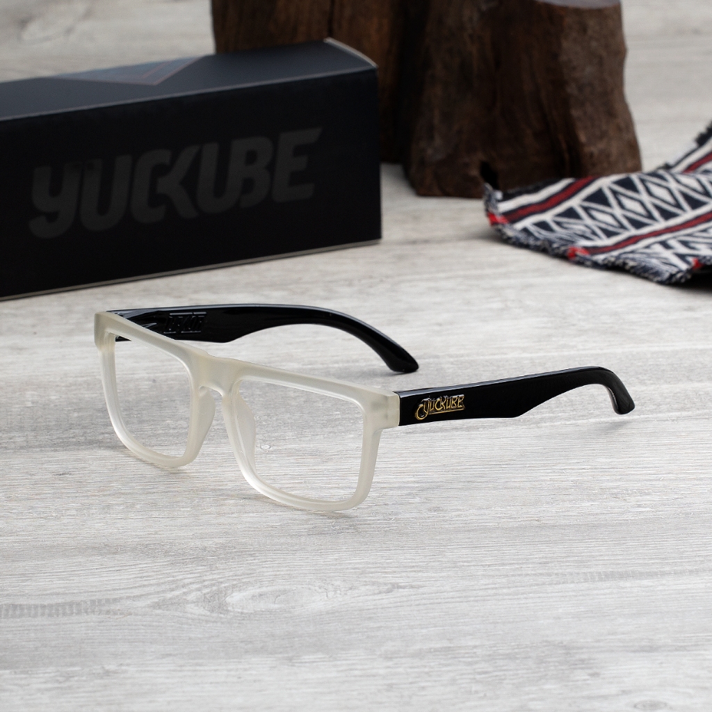 กรอบแว่นสายตา Yuckube Lazor 2015 RX : กรอบใสขุ่น-ขาดำ | Shopee Thailand