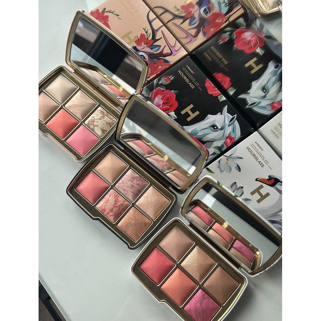 แท้ พร้อมส่ง Hourglass Ambient Lighting Edit Unlocked Holiday 2025