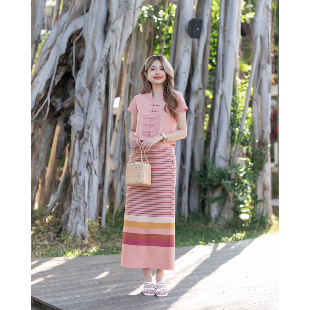 ชุดพื้นเมืองล้านนาสีชมพูนู้ด ผ้าฝ้ายนุ่มพริ้ว ใส่ทำงานงานบุญสวยหรู