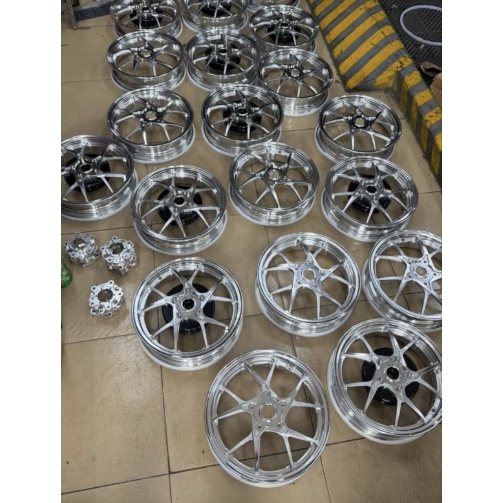 ล้อ CNC HR Racing Vespa | Shopee Thailand