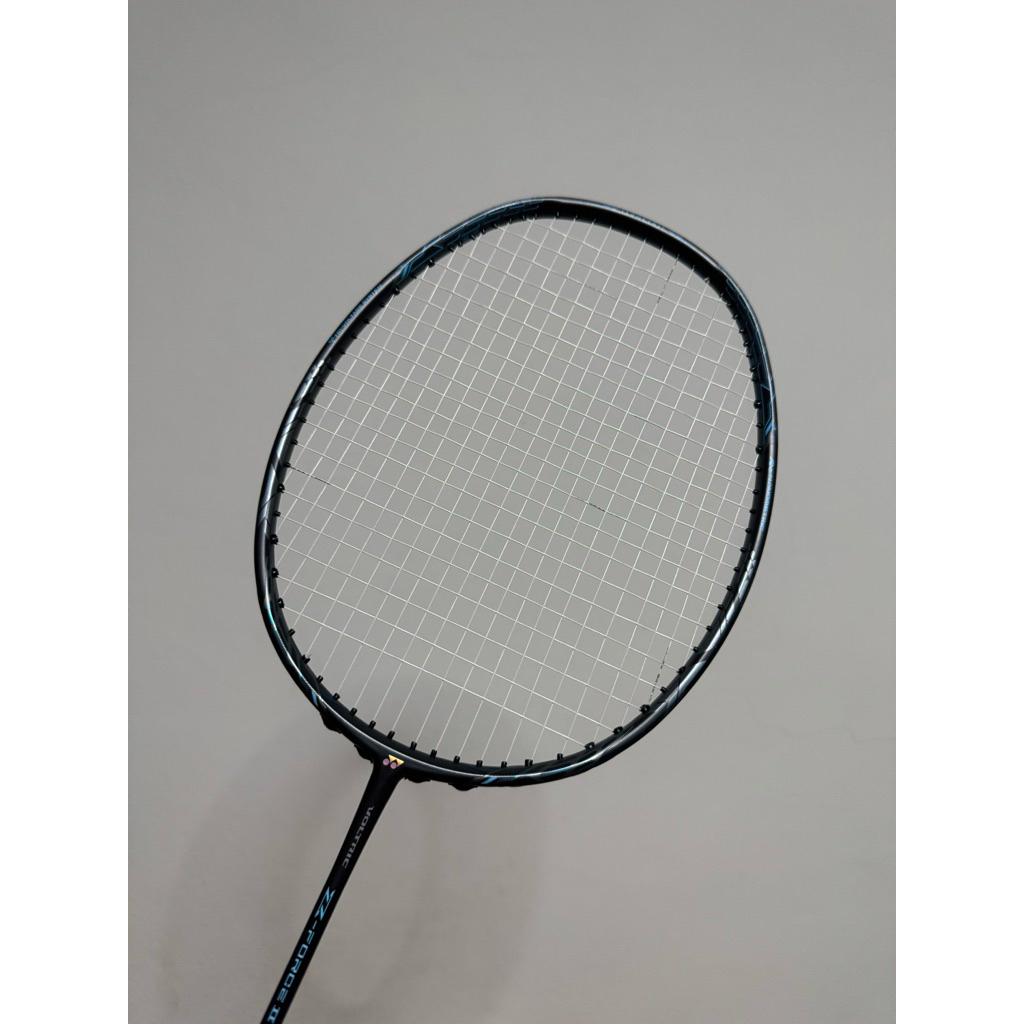 [美品]ヨネックス VOLTRIC Z-FORCE II ラケット 廃盤 YONEX VOLTRIC Z-FORCE II 修理品2本 スポーツ