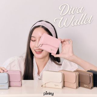 [PINKY] Diva Wallet ví ngắn màu may mắn theo ngày sinh, có các ngăn được phân chia.