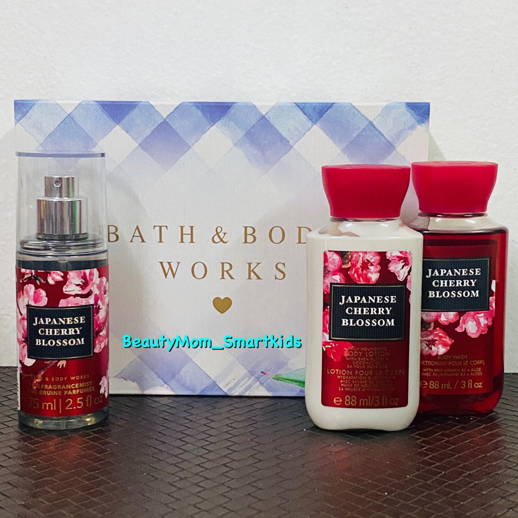 Bath & Body Works Signature Collection Travel set Sx3 pcs. ชุด
