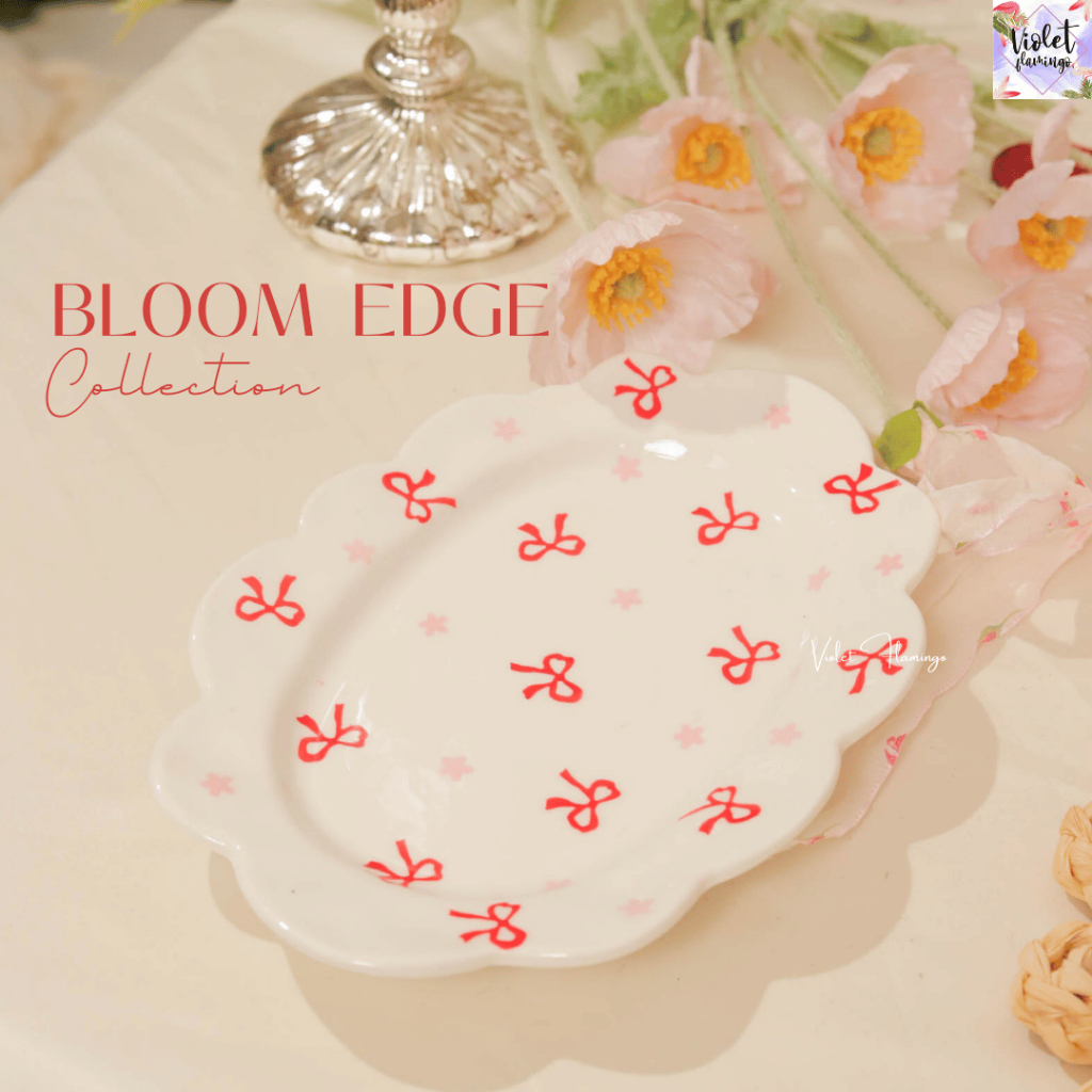 Violet Flamingo จานเซรามิก Bloom Edge ขอบทรงดอกไม้บาน ลายดอกไม้ จานโบว์ ...