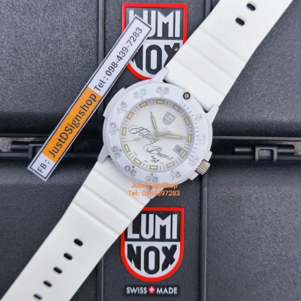 Luminox 3000 Falling bones (White) limited edition 250 set ของสะสม