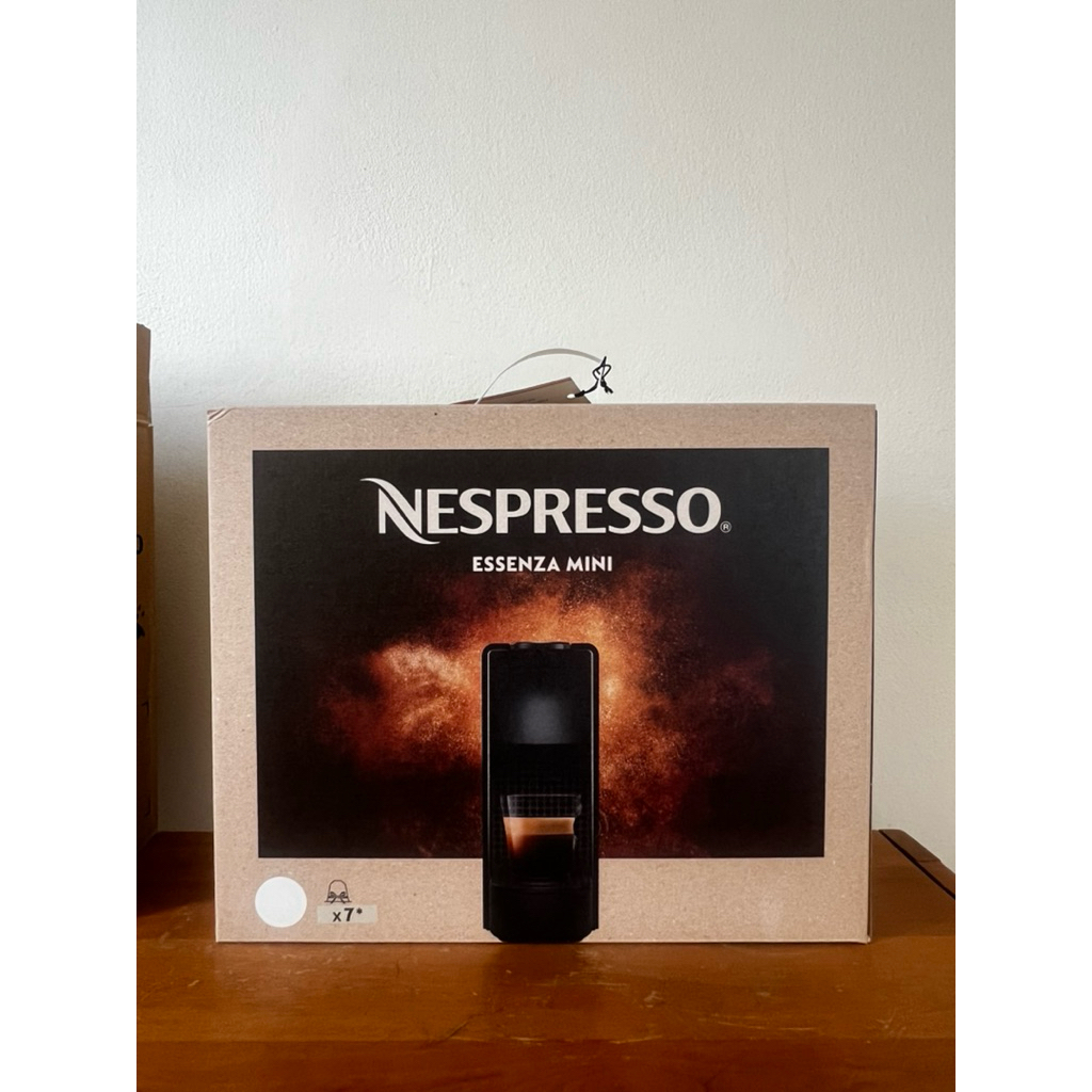 Nespresso Essenza Mini ホワイト コーヒーマシン 2年保証 新品
