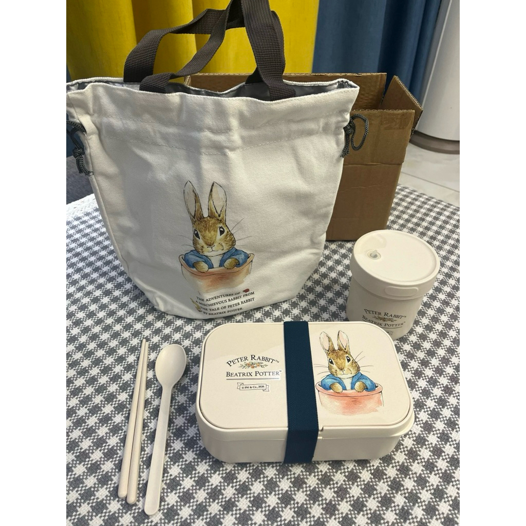 lunch box Peter rabbit 🐰 🥰 น่ารักกกมาเป็น set | Shopee Thailand