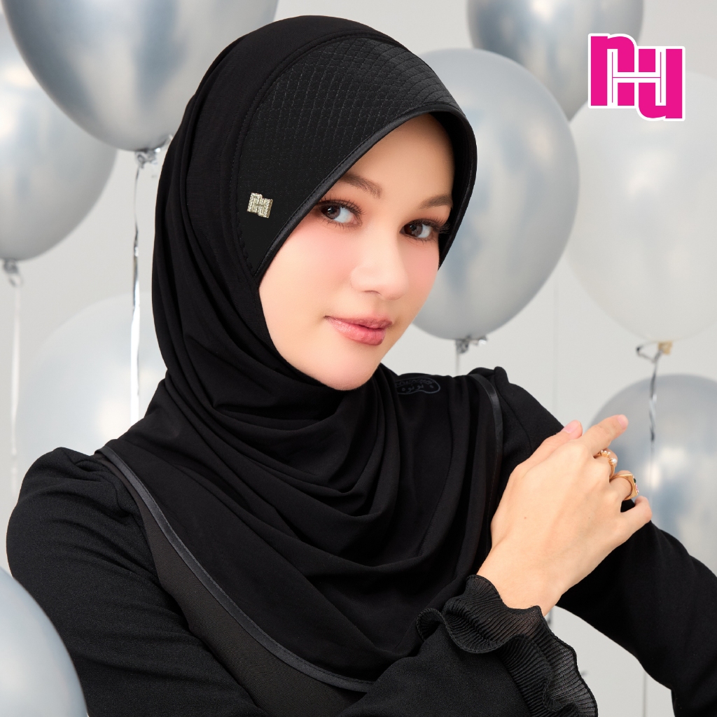 NUH CLASSIC (BLACK) – ผ้าคลุมสวมสำเร็จคลาสสิคสีดำ