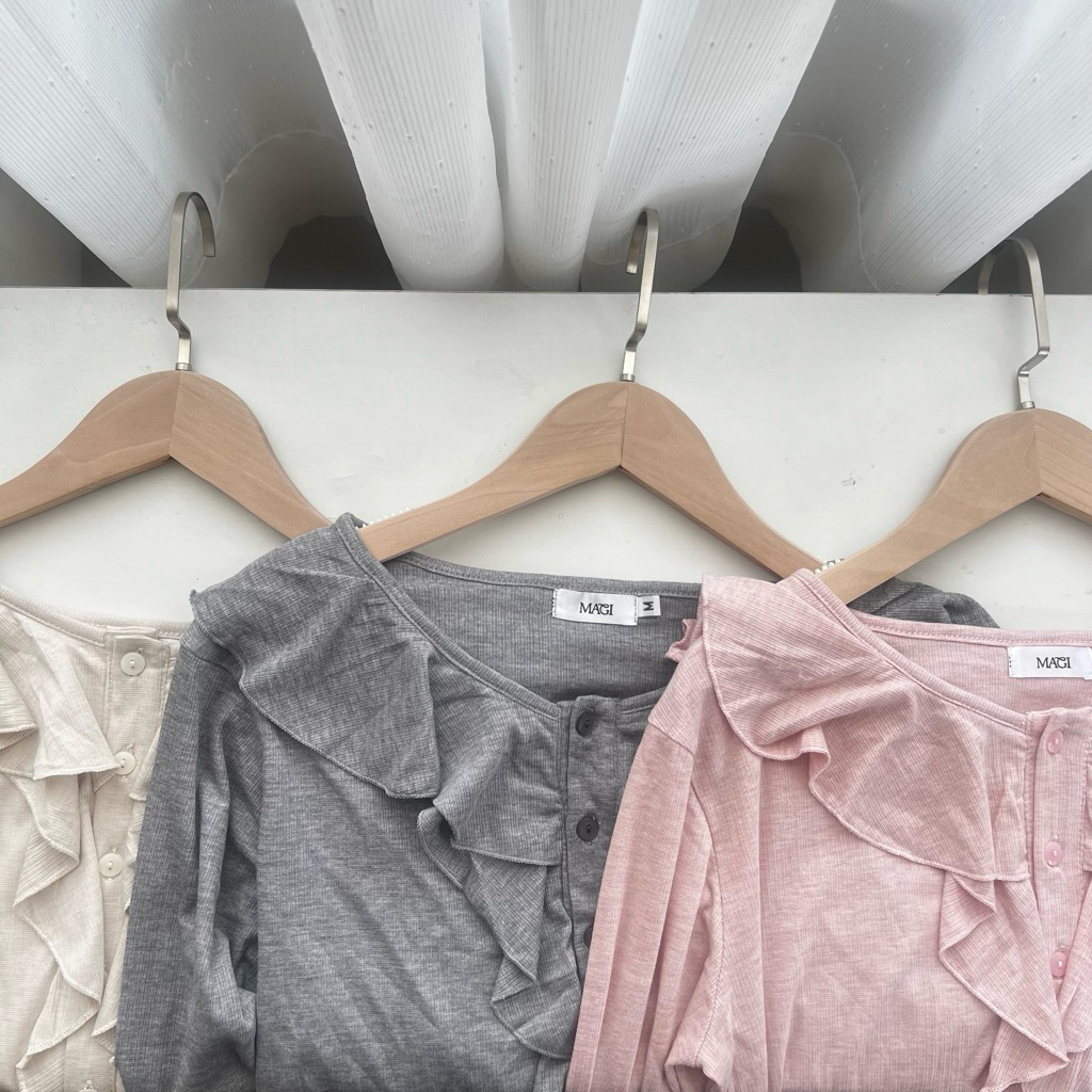 Belle Ruffle Top เสื้อแขนยาวคอระบาย ผ้าสวย นิ่มใส่สบายไม่ต้องรีด