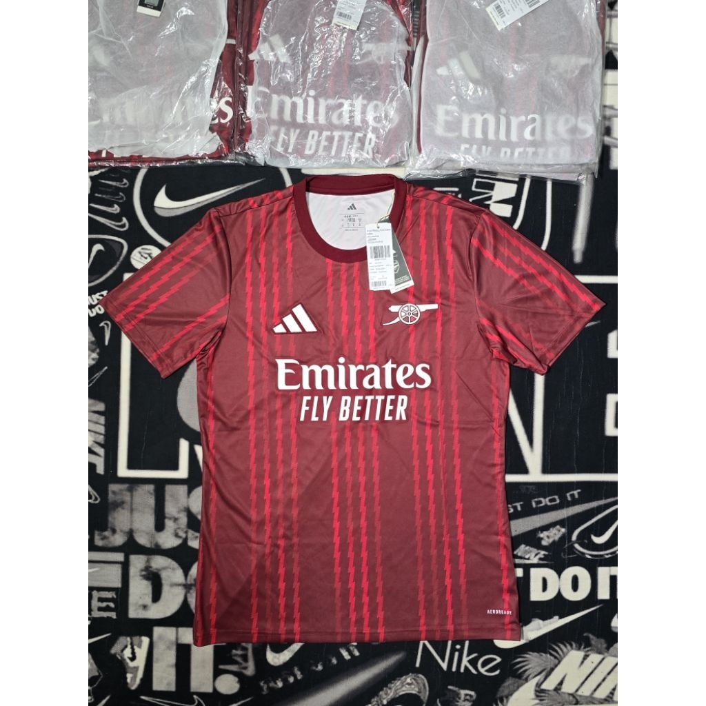 เสื้อ ARSENAL 2025/2026 PRE-MATCH SHIRT - TEAM COLL BURGUNDY/PURE RUBY ...