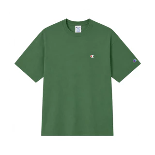 CHAMPION ESSENTIAL SMALL C LOGO Men เสื้อยืดแขนสั้น ทรงพอดีตัวผู้ชาย Regular Fit