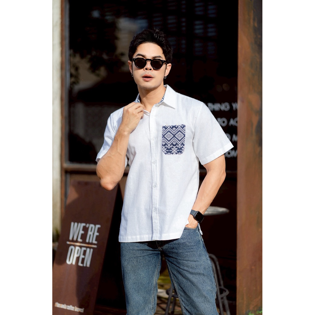 ผ้าไทย เสื้อผ้าแฟชั่น เสื้อผ้าฝ้ายฟอกกระเป๋าประดับผ้าทอสีกรม no.15 ขาวแขนสั้นเป๋าลายกรม