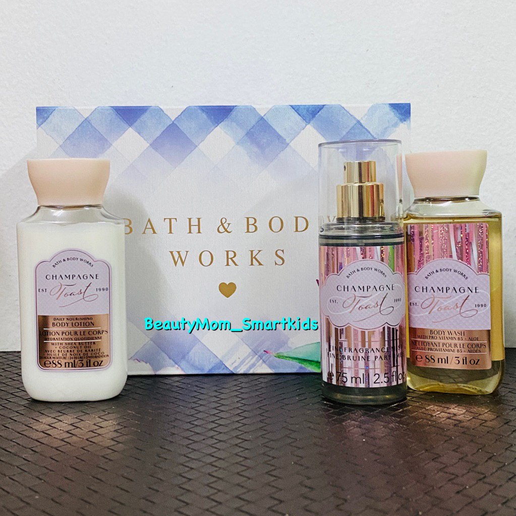Bath & Body Works Signature Collection Travel set Sx3 pcs. ชุด