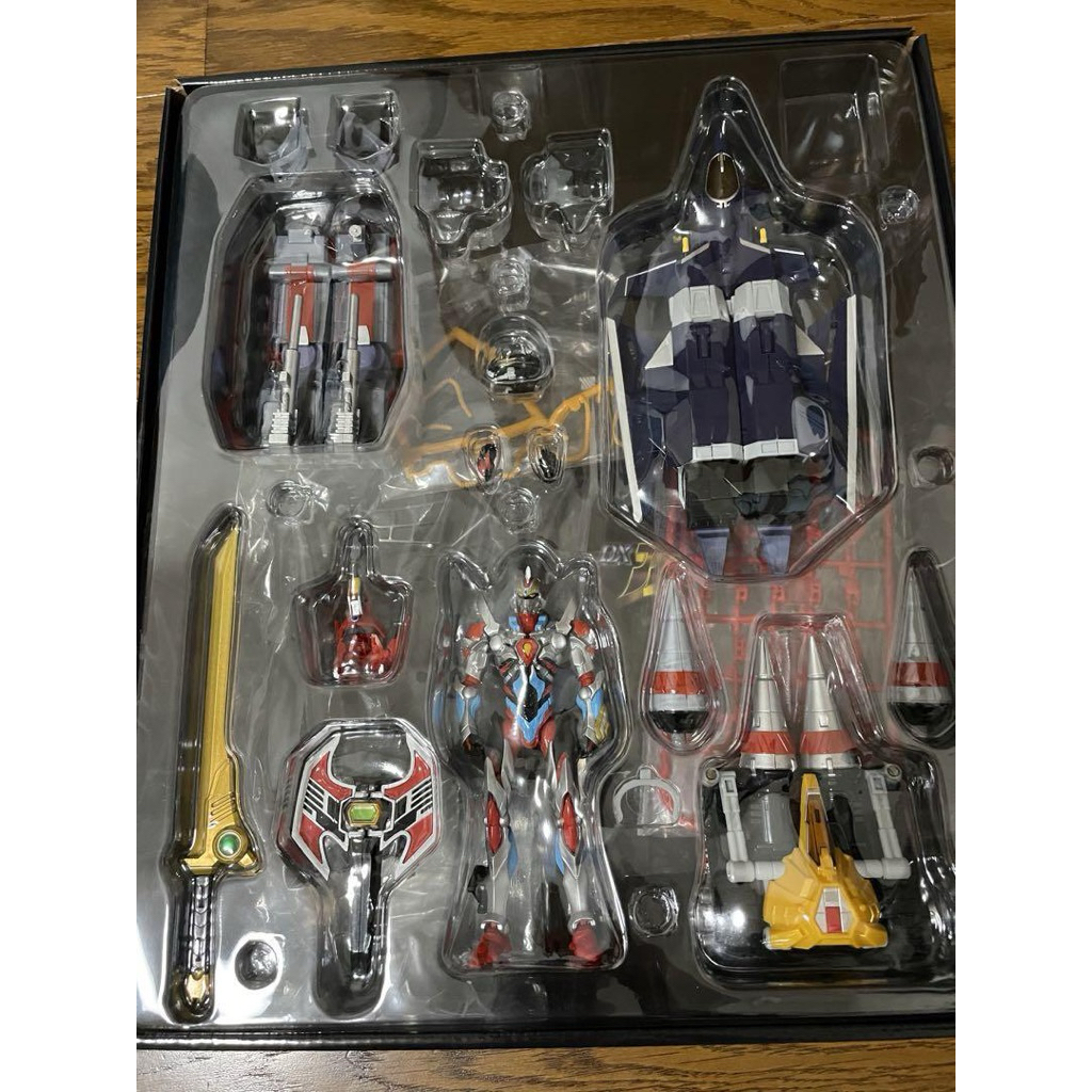 แท้/มือ1 SSSS.GRIDMAN DX Full Power Gridman Figure GOOD SMILE COMPANY ...