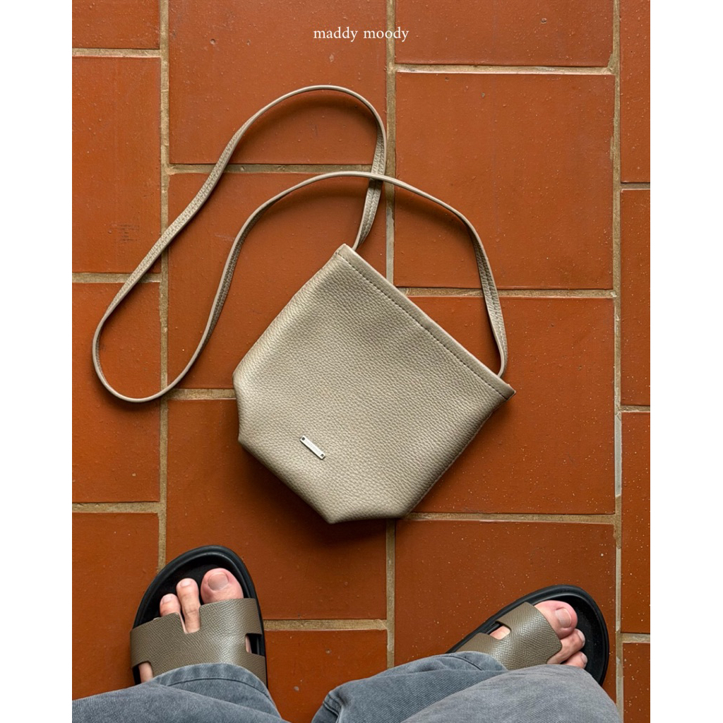 mdmd | elio mini crossbody กระเป๋าสะพายข้างหนัง PU | Shopee Thailand