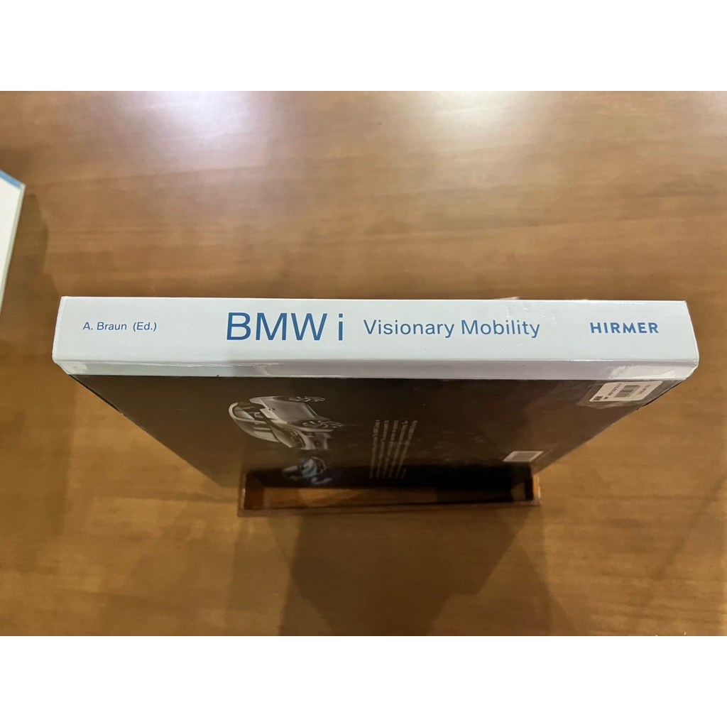 หนังสือ BMW i: Visionary Mobility (Hirmer) - หนังสือสะสม รถยนต์ไฟฟ้า ...