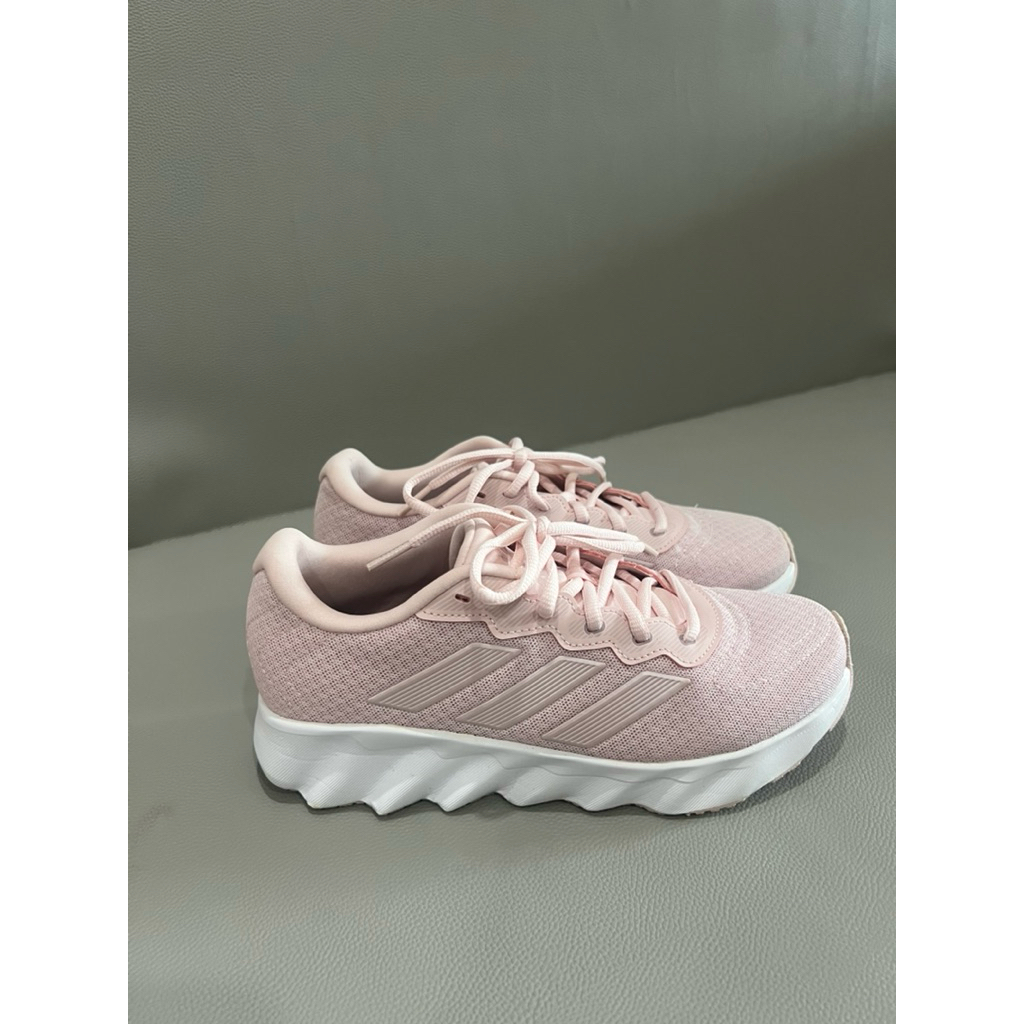 adidas วิ่ง รองเท้าวิ่ง Switch Move ผู้หญิง สีชมพู IF9342 มือสอง ไซส์ 5 ...