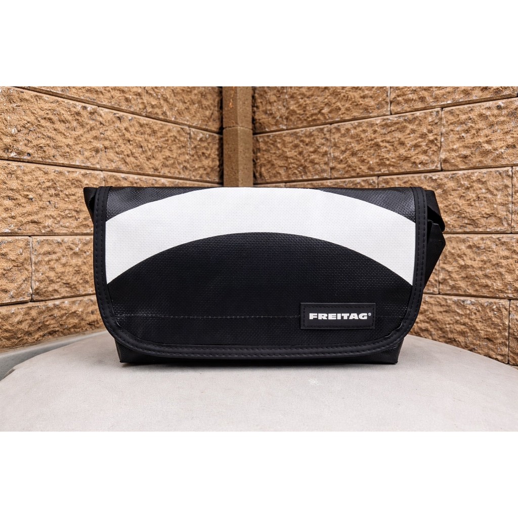 Freitag รุ่น HAWAII FIVE-O สินค้าพร้อมส่ง | Shopee Thailand