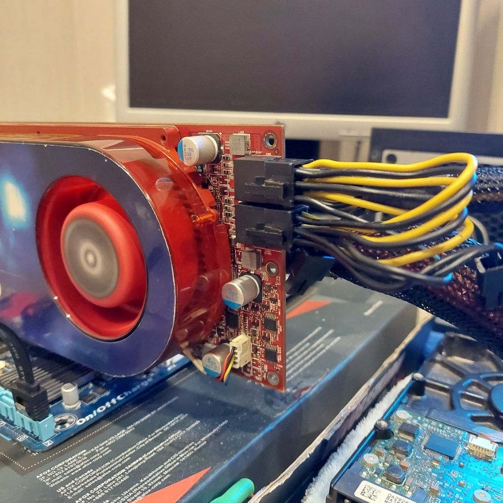 การ์ดจอ HIS ATI Radeon HD4890 1GB GDDR5 256bit เหมาะสะสม หรือประกอบคอม ...