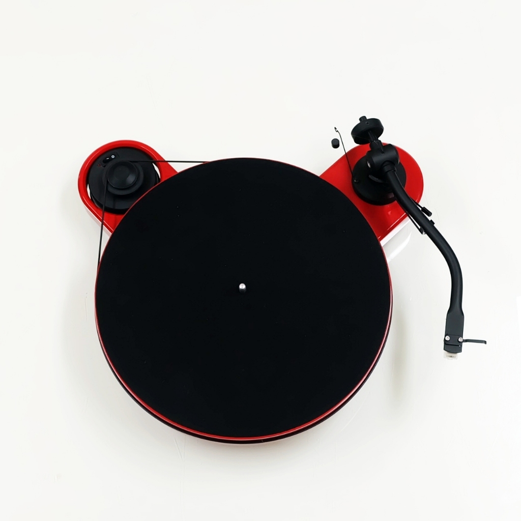 เครื่องเล่นแผ่นเสียง Pro-Ject RPM 1.3 Genie Red | Shopee Thailand