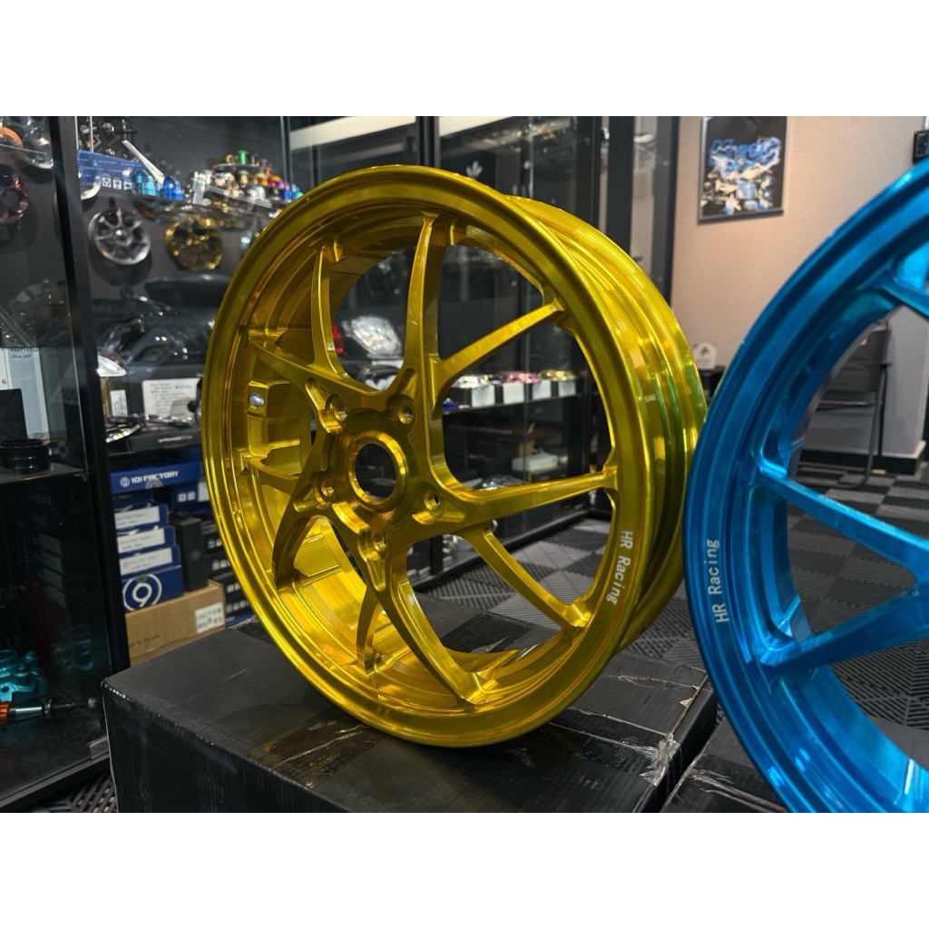ล้อ CNC ตรงรุ่น New Vespa Sprint / Premavera แบรนด์ HR Racing | Shopee ...