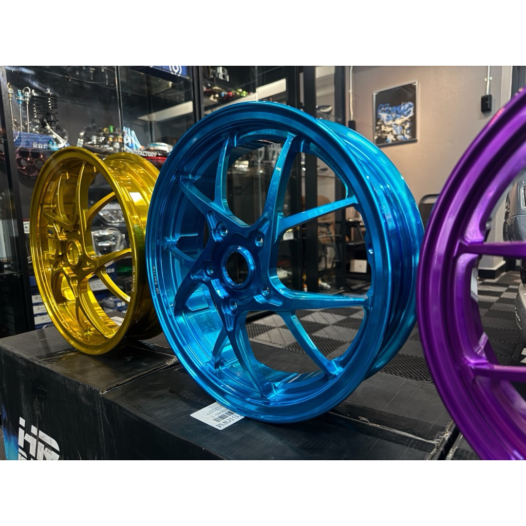 ล้อ CNC ตรงรุ่น New Vespa Sprint / Premavera แบรนด์ HR Racing | Shopee ...