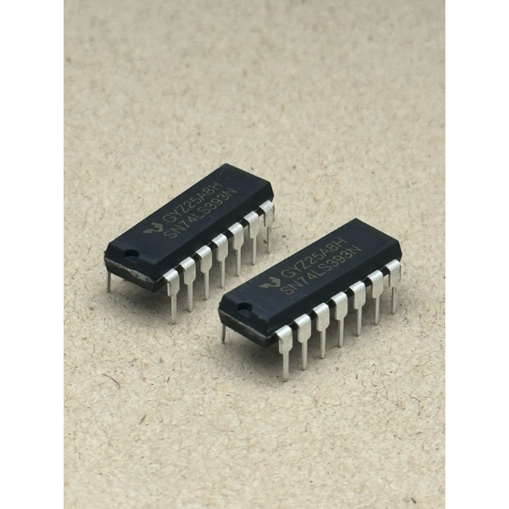 74LS393N dual 4-bit binary counter by Signetics. Package: 14-pin DIP ...